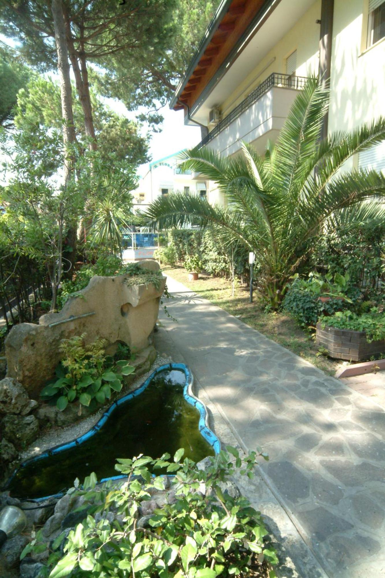 Hotel Flora มิลาโน แมริตทิมา ภายนอก รูปภาพ